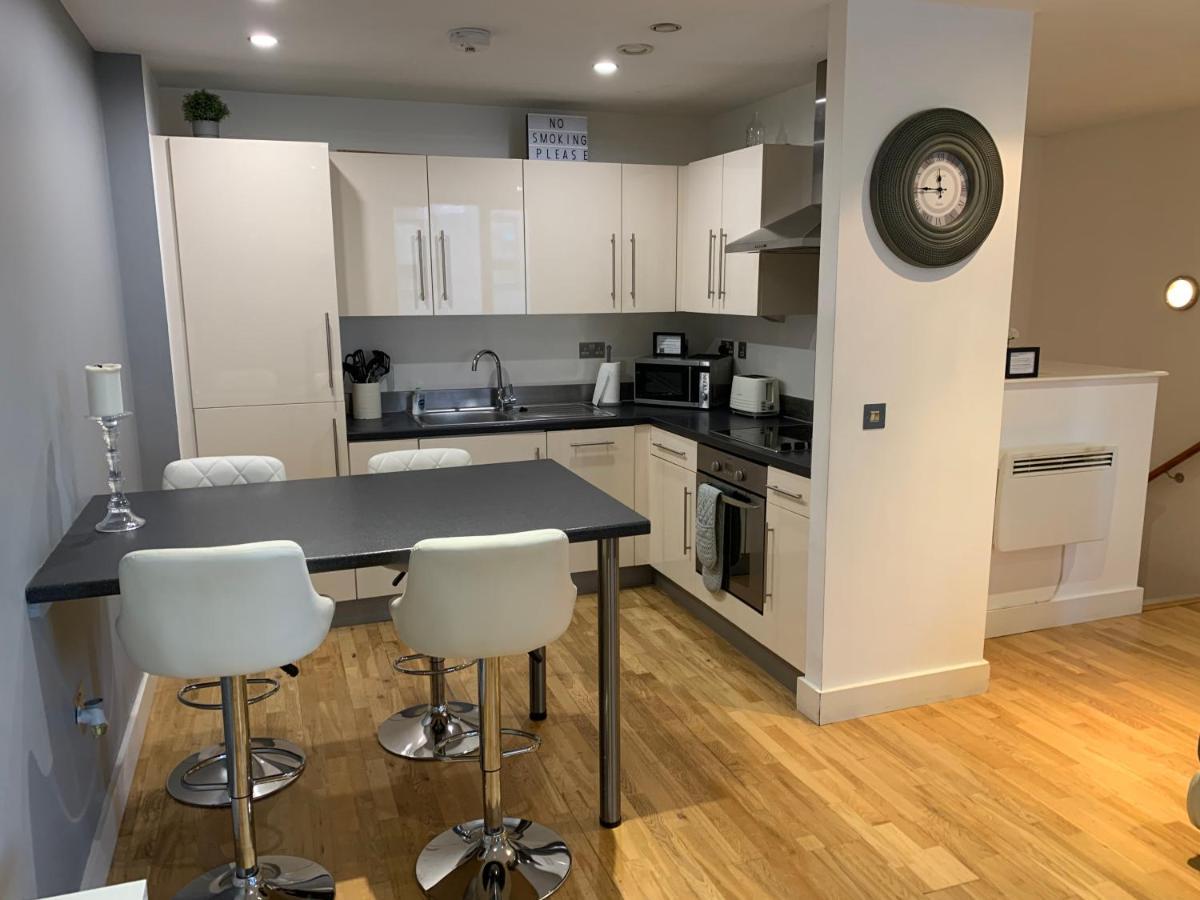2 Bedroom Apartment - Close To Piccadilly Train Station / Edge Of The Northern Quarter Manchester Exterior photo